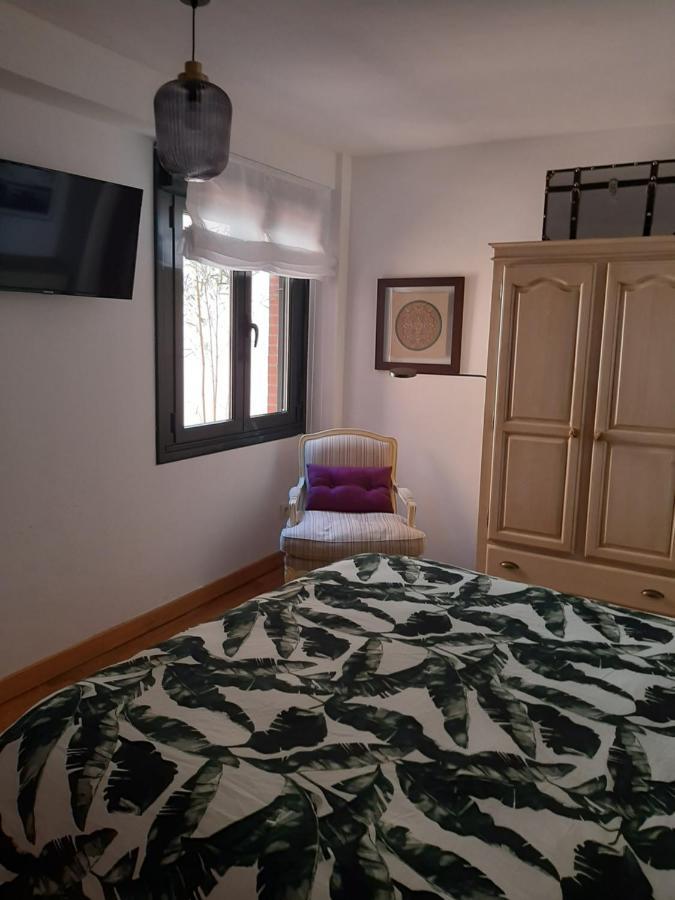 Apartamento El ñeru. En zona verde y junto al mar. Gijón Exterior foto