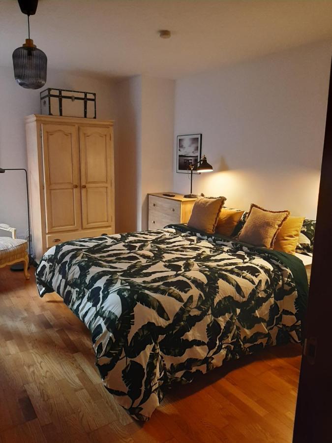 Apartamento El ñeru. En zona verde y junto al mar. Gijón Exterior foto