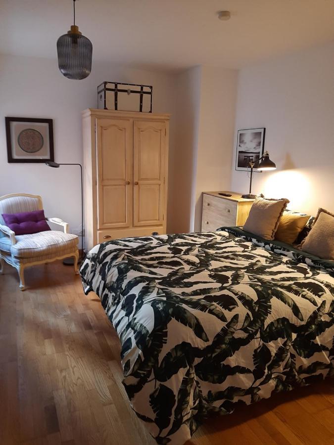 Apartamento El ñeru. En zona verde y junto al mar. Gijón Exterior foto