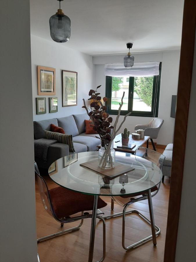 Apartamento El ñeru. En zona verde y junto al mar. Gijón Exterior foto