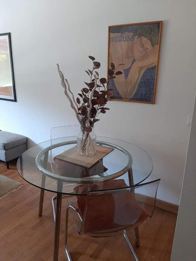 Apartamento El ñeru. En zona verde y junto al mar. Gijón Exterior foto